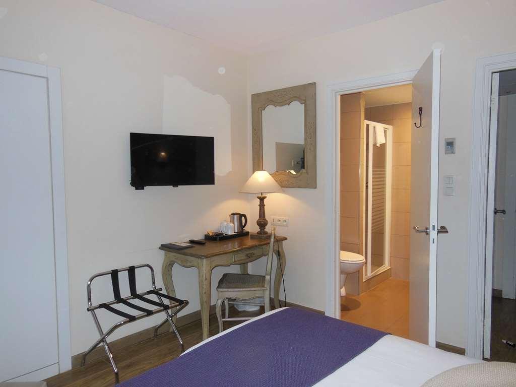 Best Western Hotel De La Bourse Mulhouse Room photo